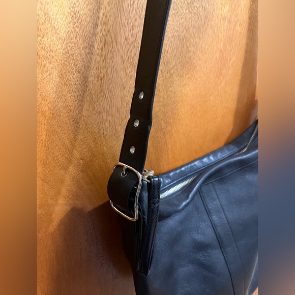 Coach genuine vintage leather legacy slim hobo shoulder bag - Picture 6 of 13